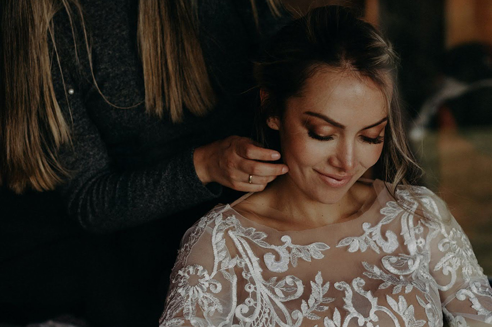 Mise en beauté naturelle de la mariée 
