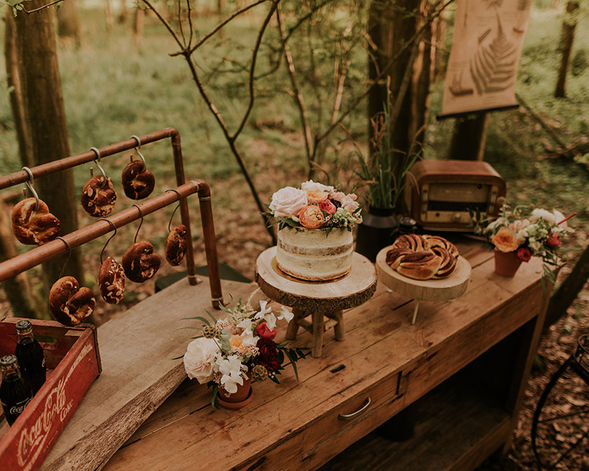 Wedding naked cake 