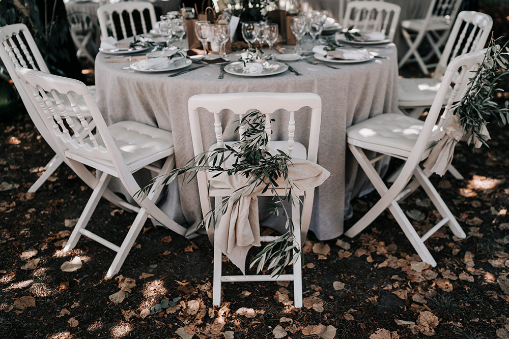 Décoration chaises des mariés