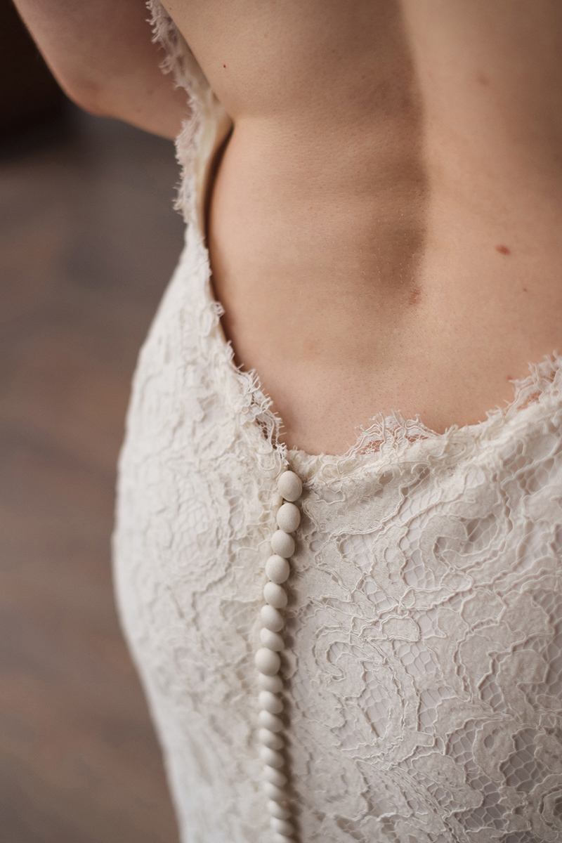 Dos nu dentelle