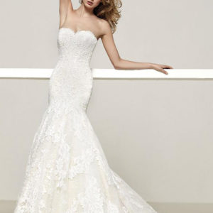 Robe de mariée sirène avec dentelle et perles