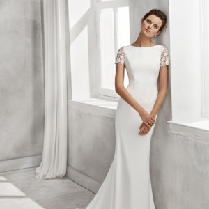 Robe de mariée sirène à manches courtes
