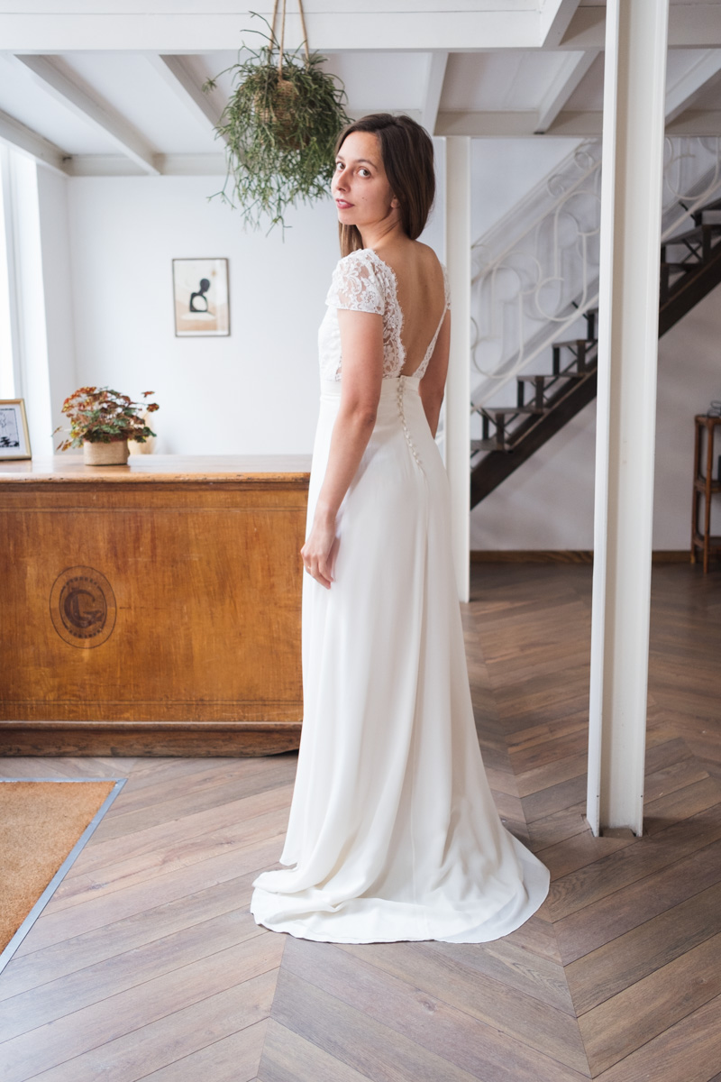 Robe de mariée dos nu en dentelle