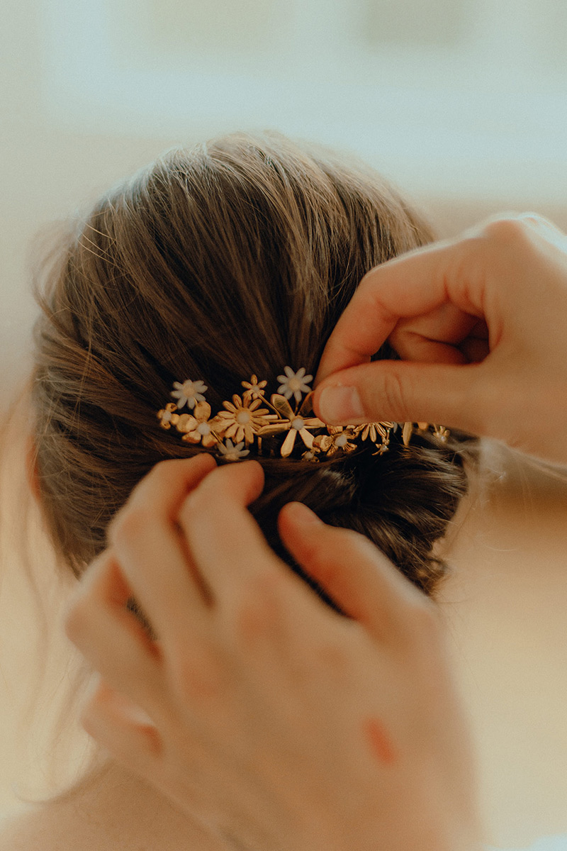 Peigne de mariée à fleurs