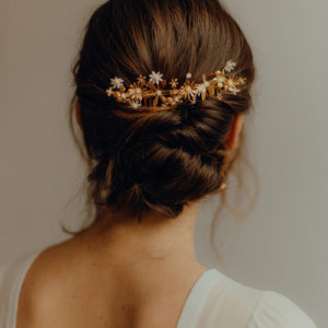 Peigne doré pour chignon bas