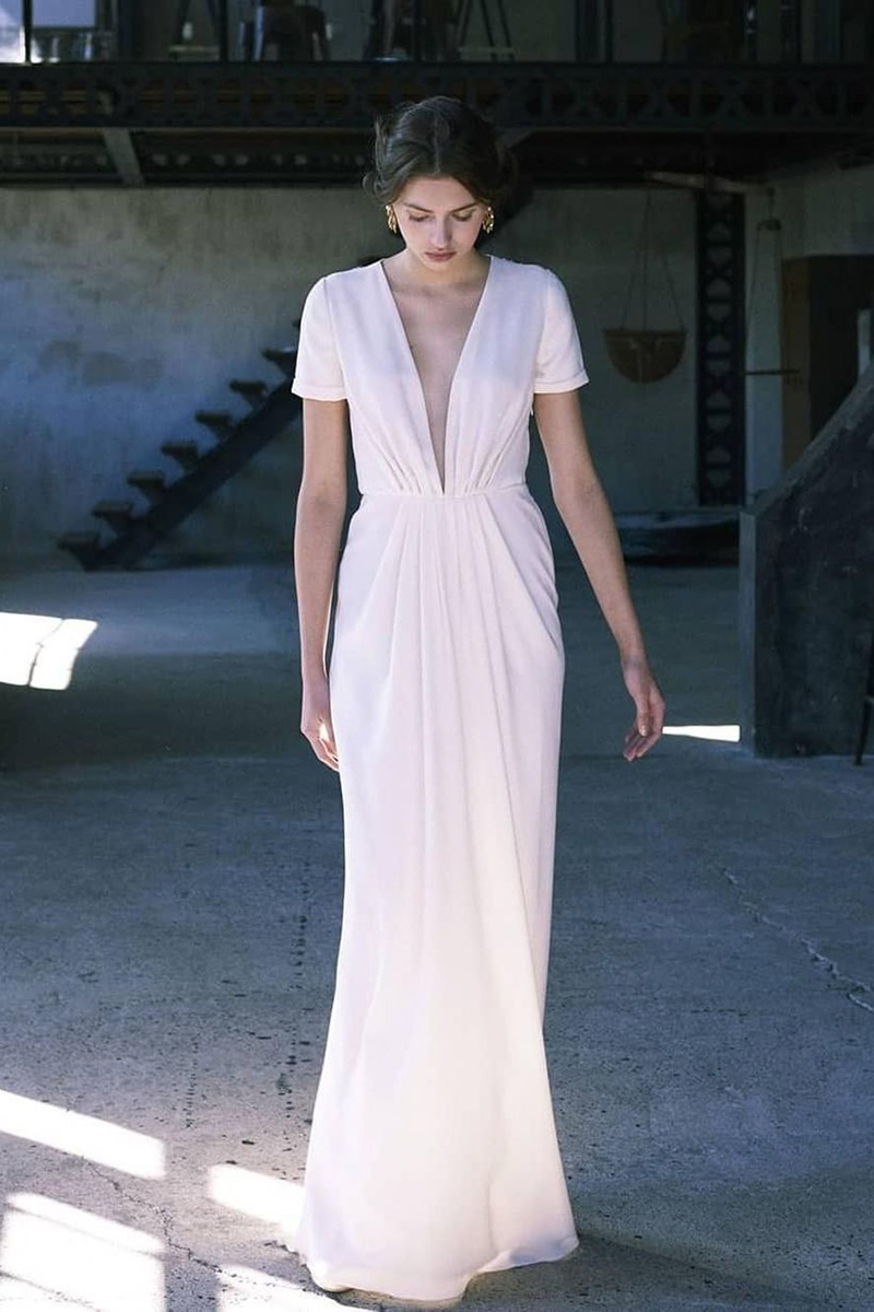 Robe de mariée longue et droite