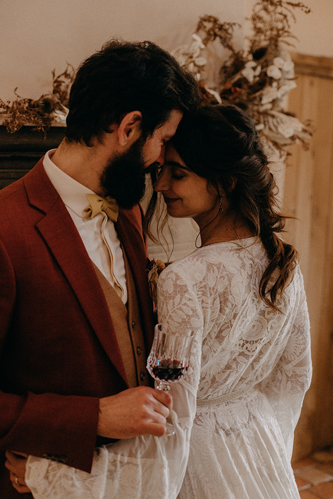 Mariage terracotta et safran