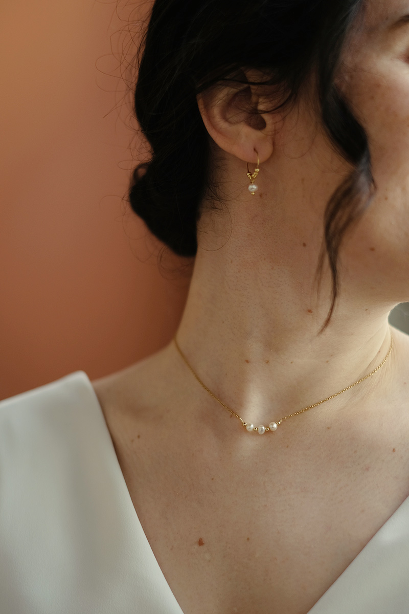 Collier de perles doré