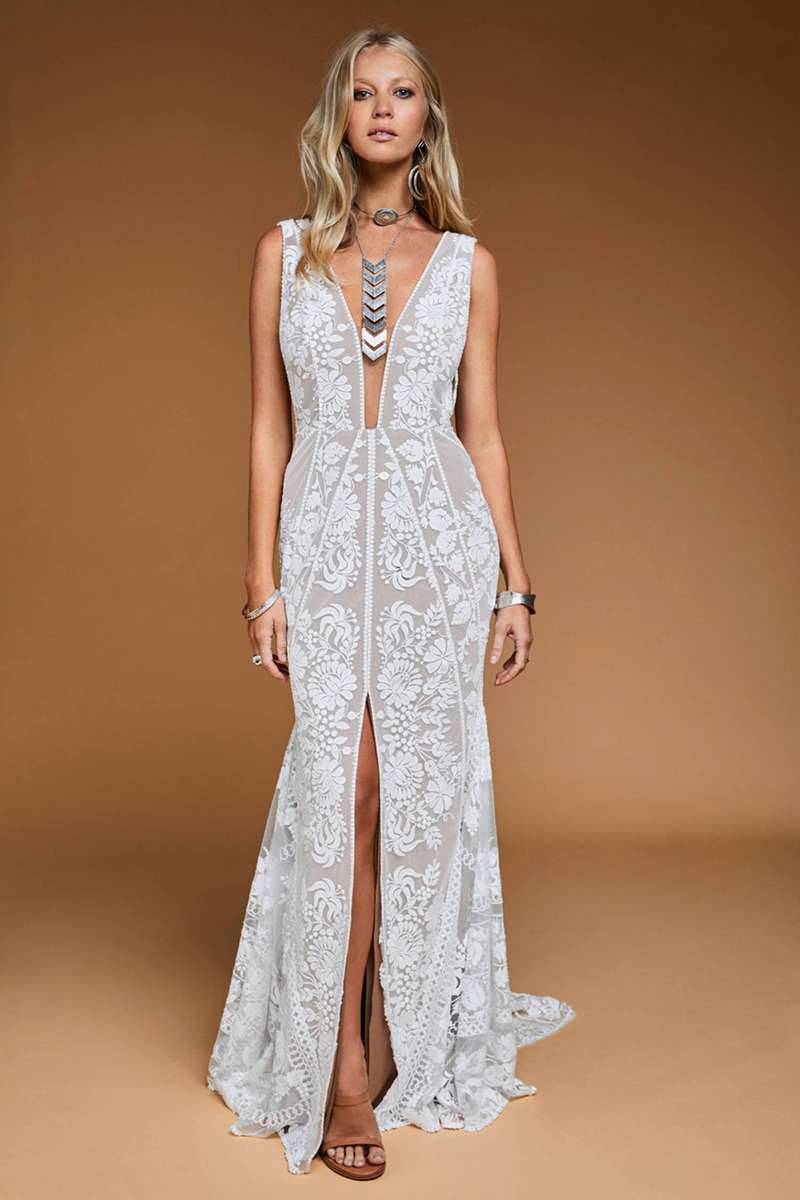 Dentelle blanc cassée et doublure fumée