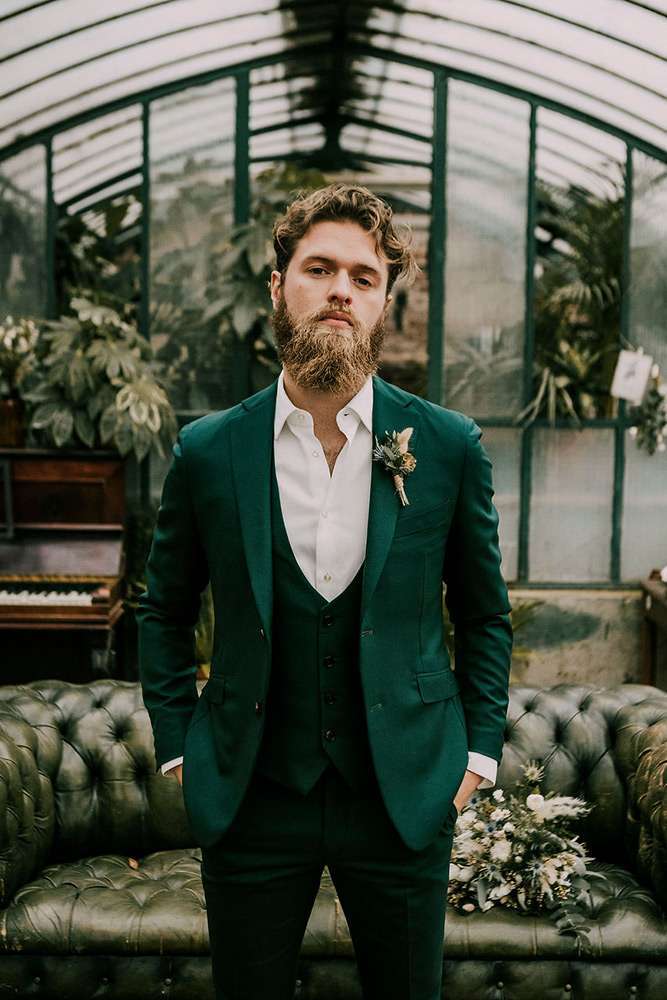 Costume de mariage vert sapin