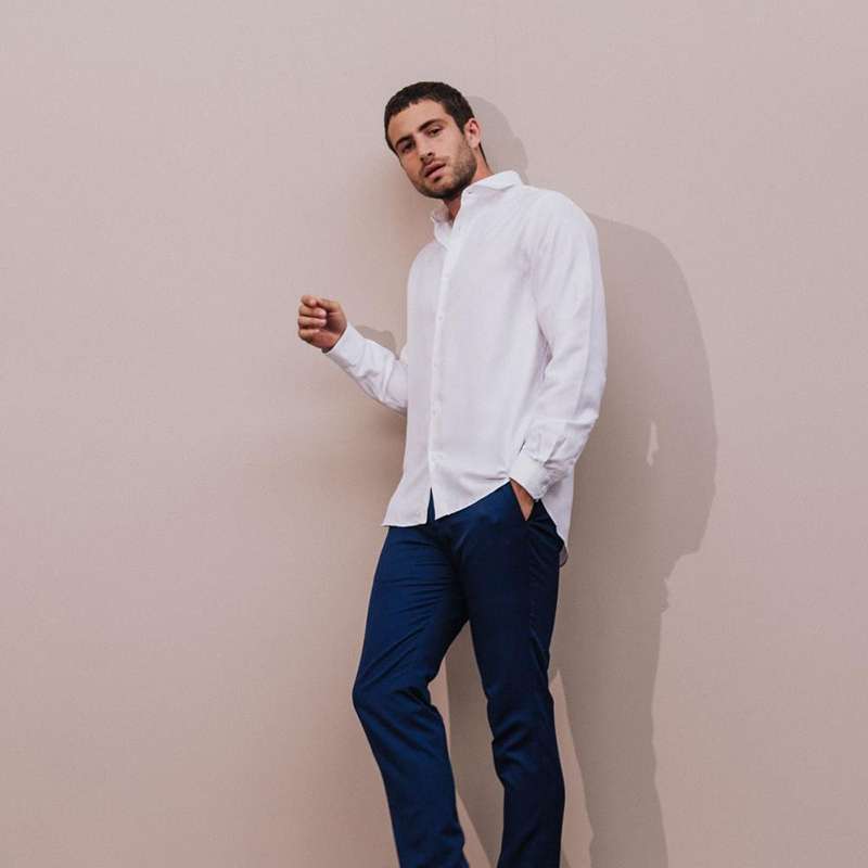 Tenue de marié simple et pratique, et abordable