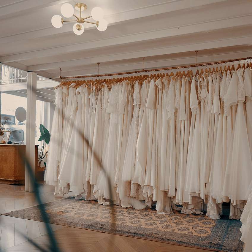 Dépôt-vente de robes de mariée et tenues de cérémonie