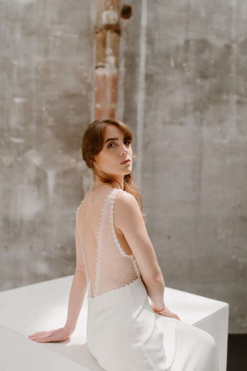 Dos en V en dentelle
