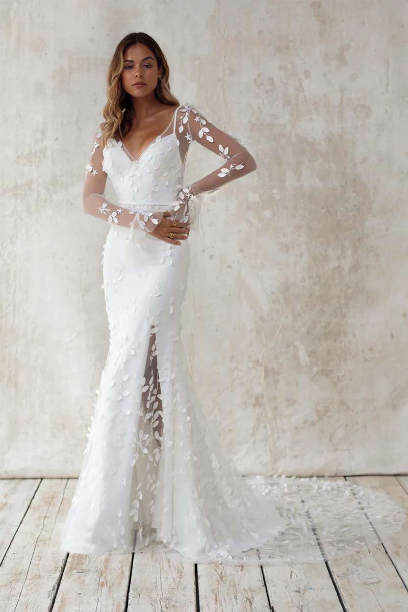 Robe de mariée fendue