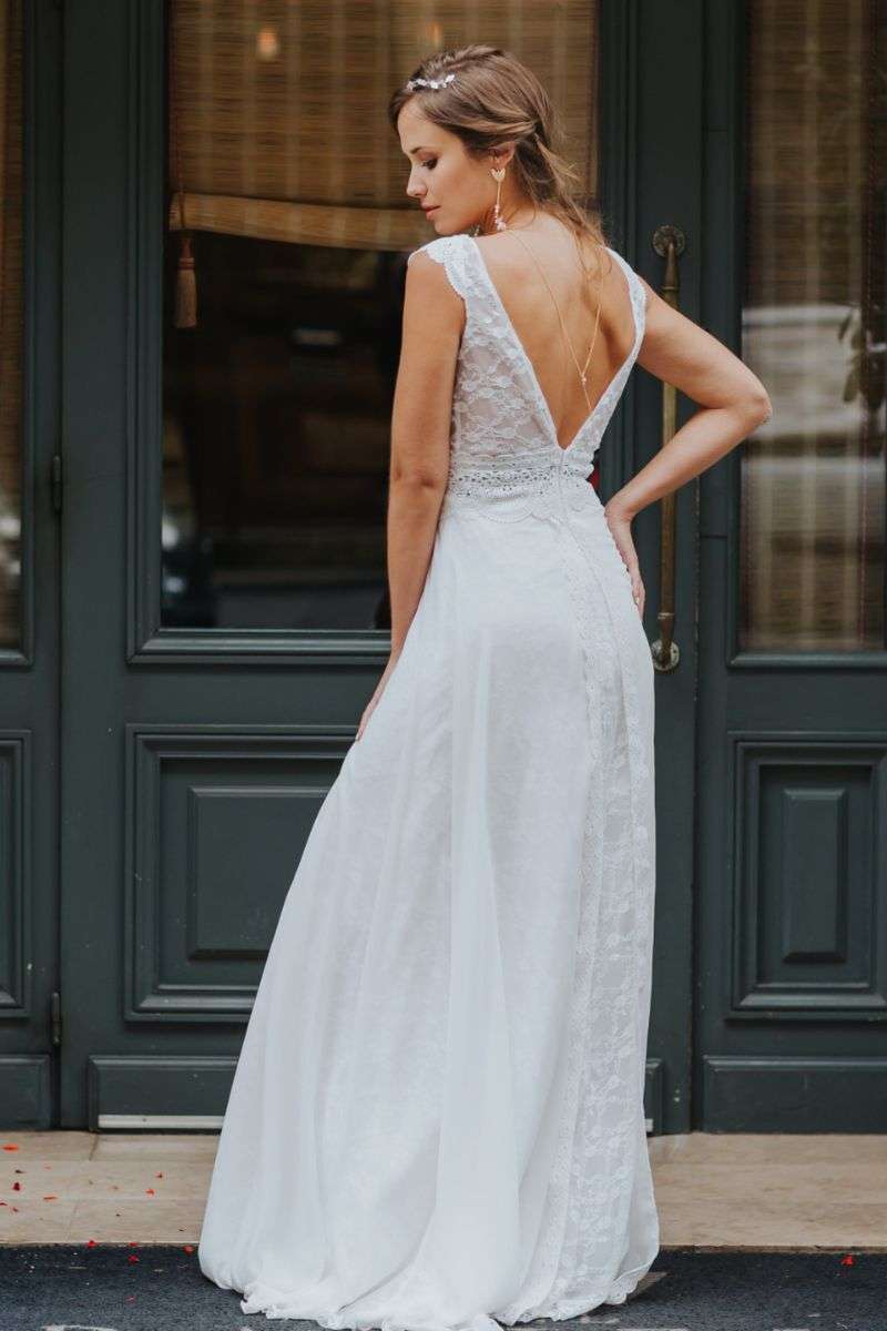 Dos nu V en dentelle