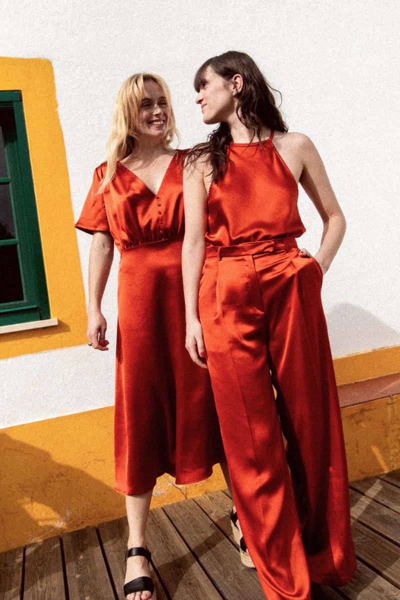 Tenue demoiselle d'honneur satin terracotta