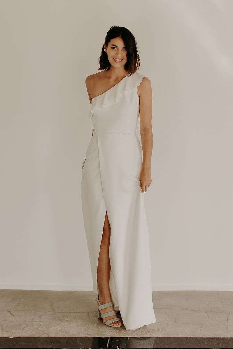 Robe de mariée moderne avec fente