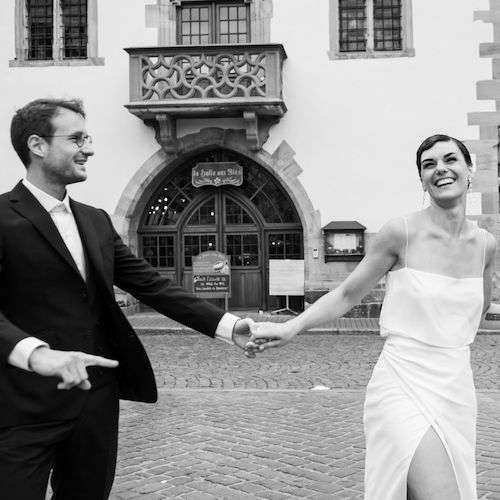 Crop top et jupe fendue pour mariage
