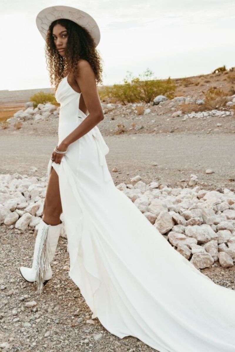 Robe de mariée sans dentelle