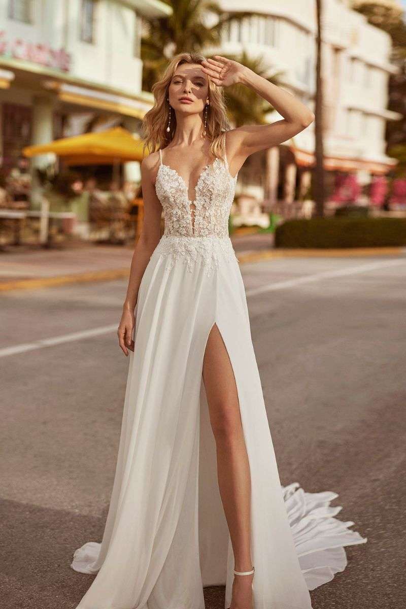 Robe de mariée fendue