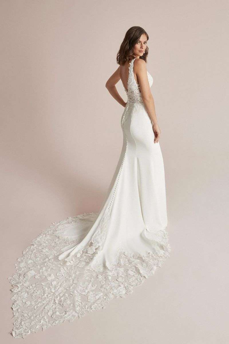 Robe Cecile - Justin Alexander – Image 2