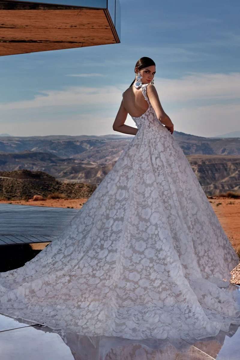 Robe princesse dentelle fleurs